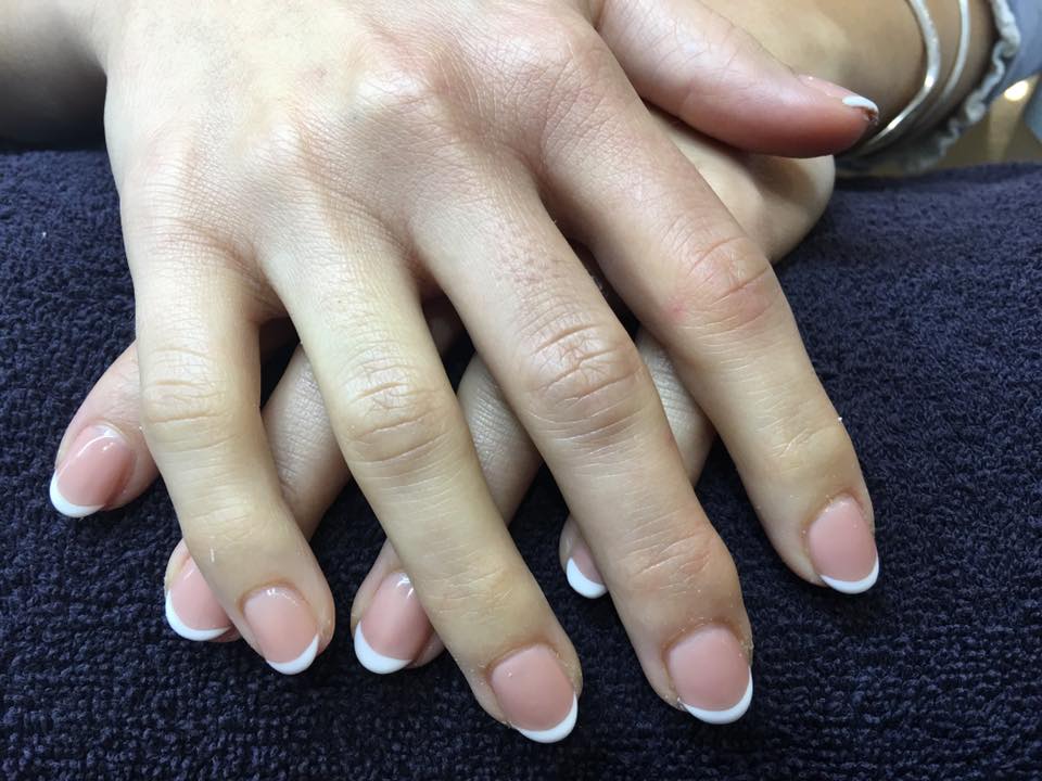 ongle en gel- salon de beauté montpellier Institut de beauté à Montpellier - Beauté mains et pieds